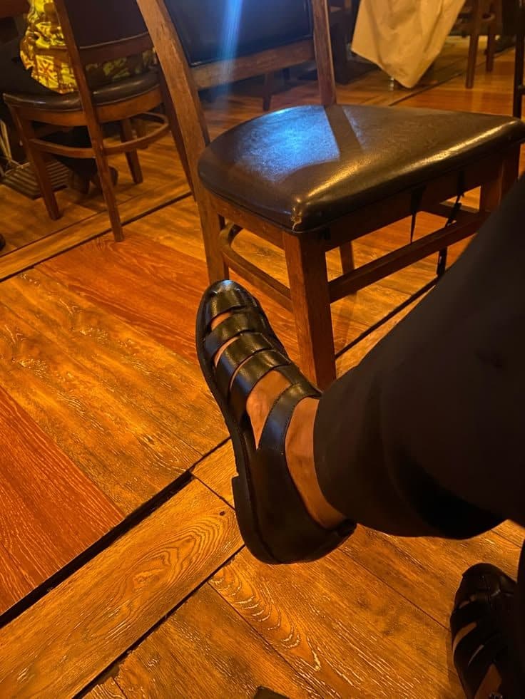 Sandal